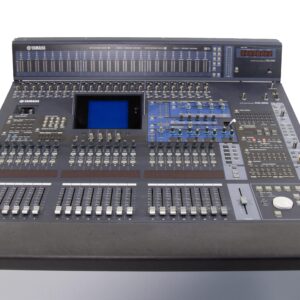 Mesa de sonido Yamaha DM 2000 V2