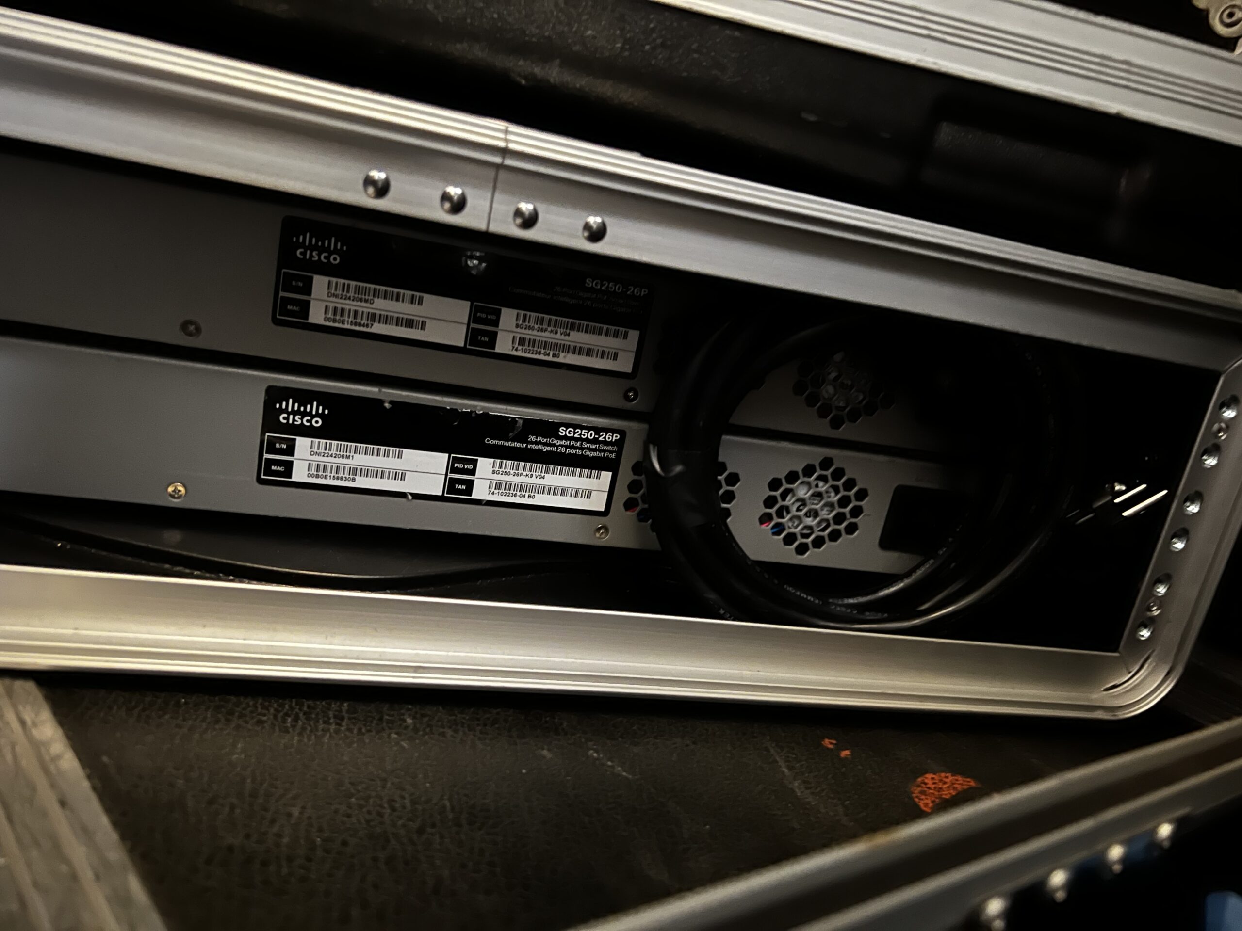 Switch Cisco SG250-26P Gigabit PoE+ - Imagen 2