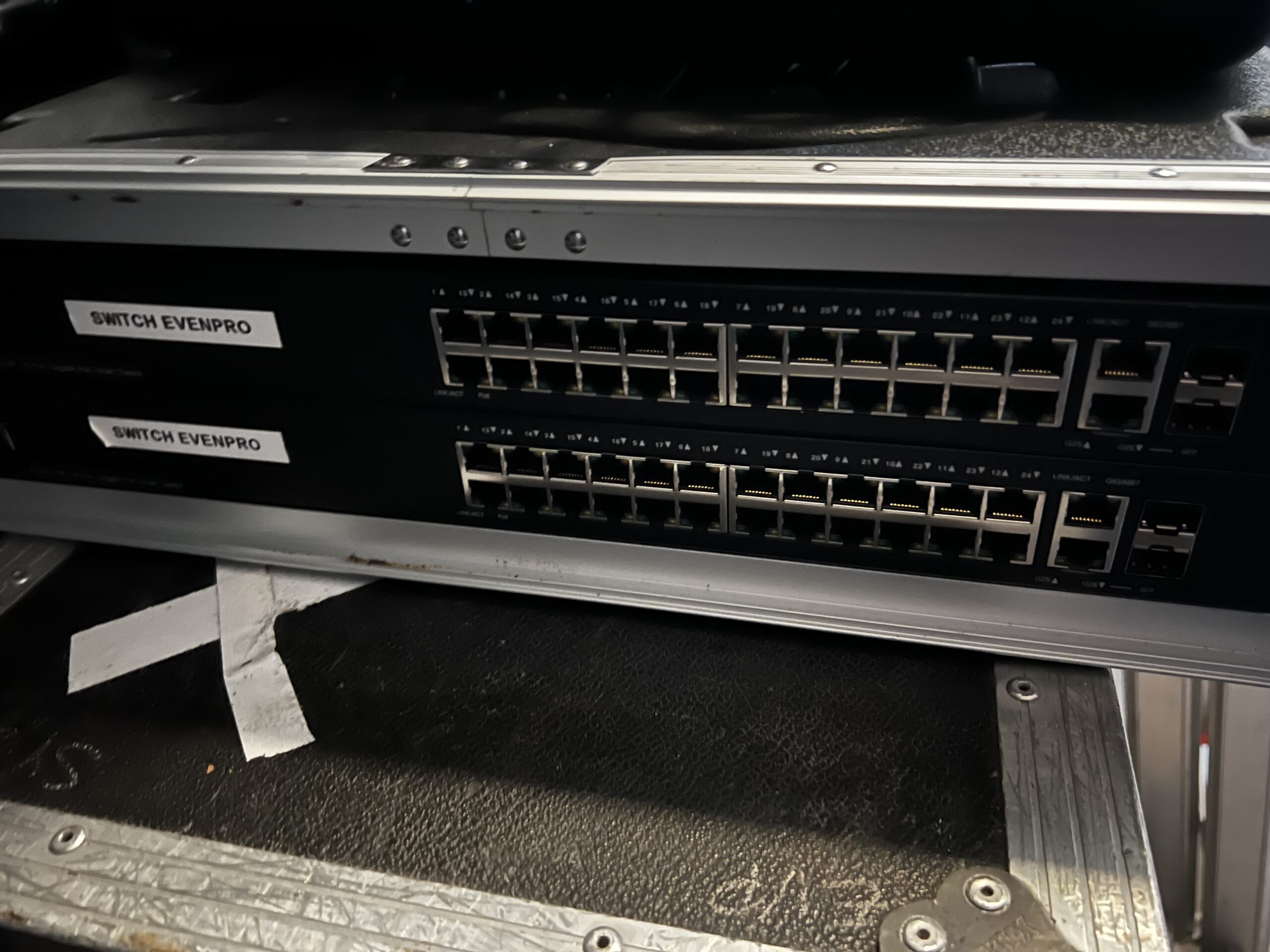 Switch Cisco SG250-26P Gigabit PoE+